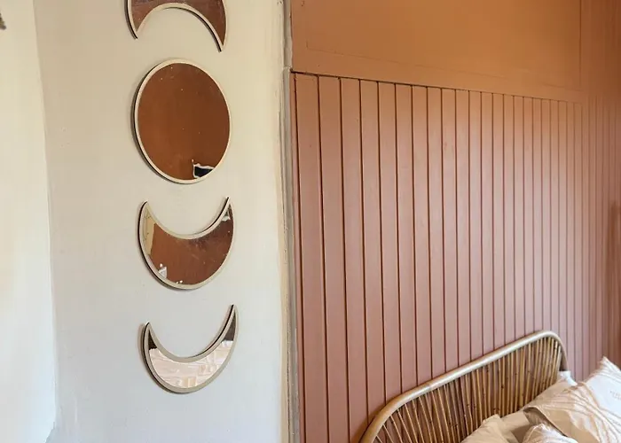 ベッド・アンド・ブレックファスト Fantail 3*